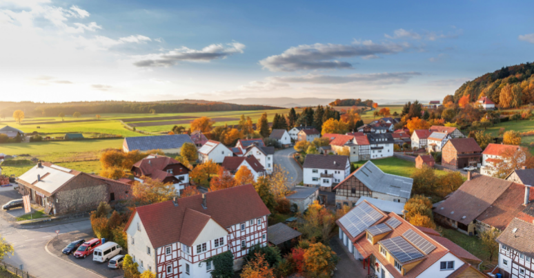 Pros and Cons of Investing in REITs (Real Estate Investment Trusts)